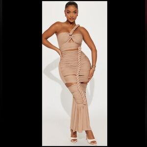 Twist It Up Maxi Dress - Taupe